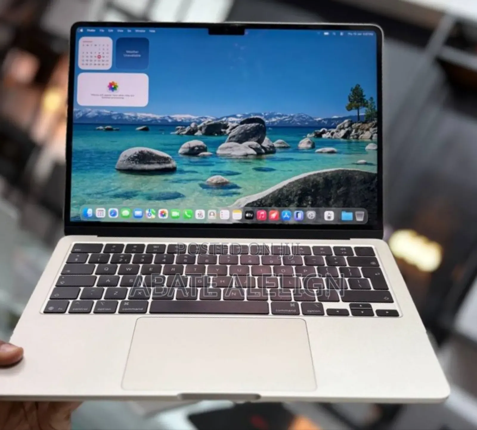 New Laptop Apple MacBook Air 2025 M4 13-Inch 16GB Apple M4 SSD 256GB
