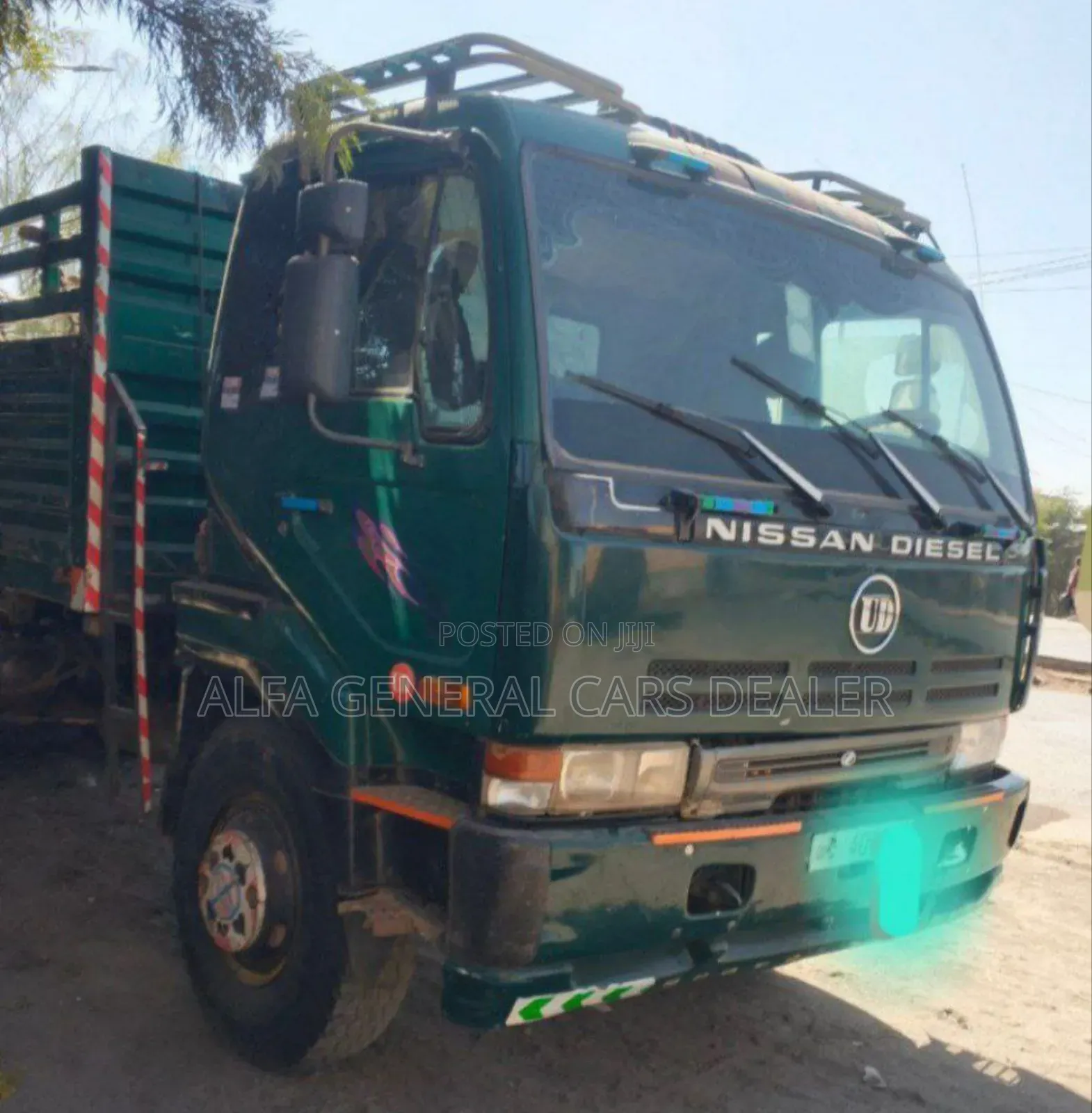 2006 ኒሳን Ud ከነተሳቢው Maru ተሳቢ 13 ሺ ታርጋ