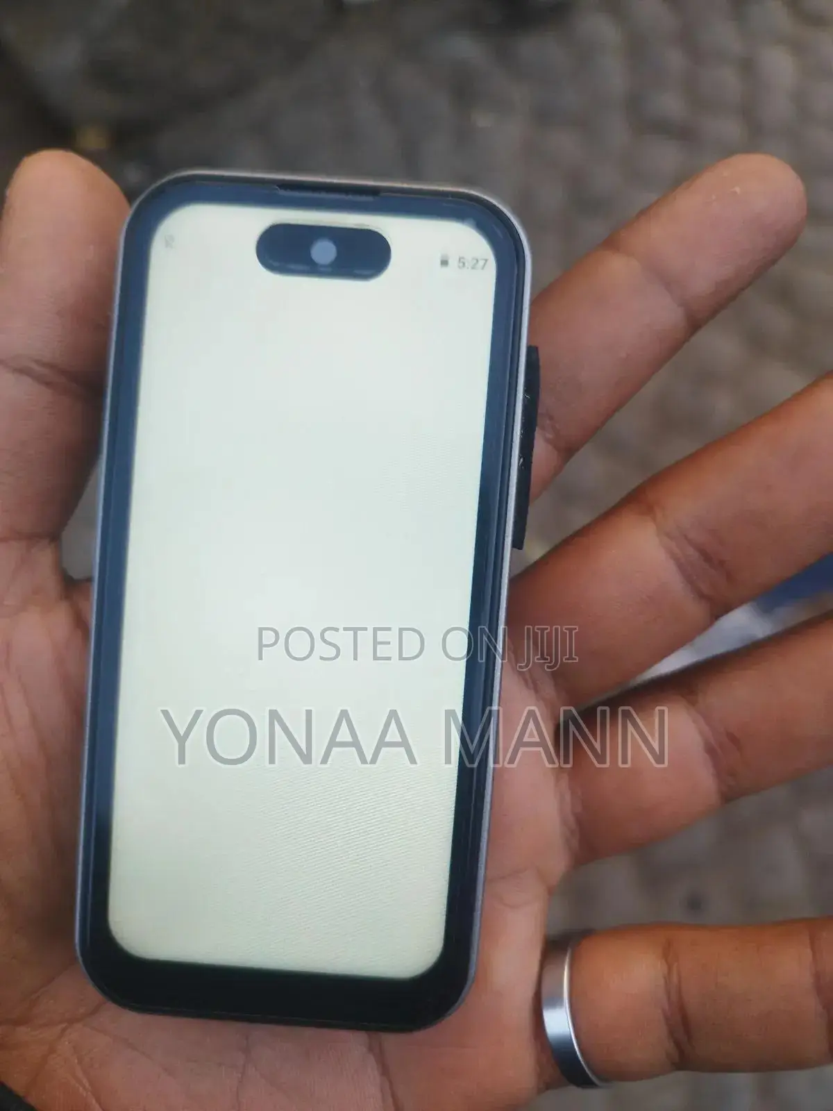 New Apple iPhone 16e 512 GB Blue