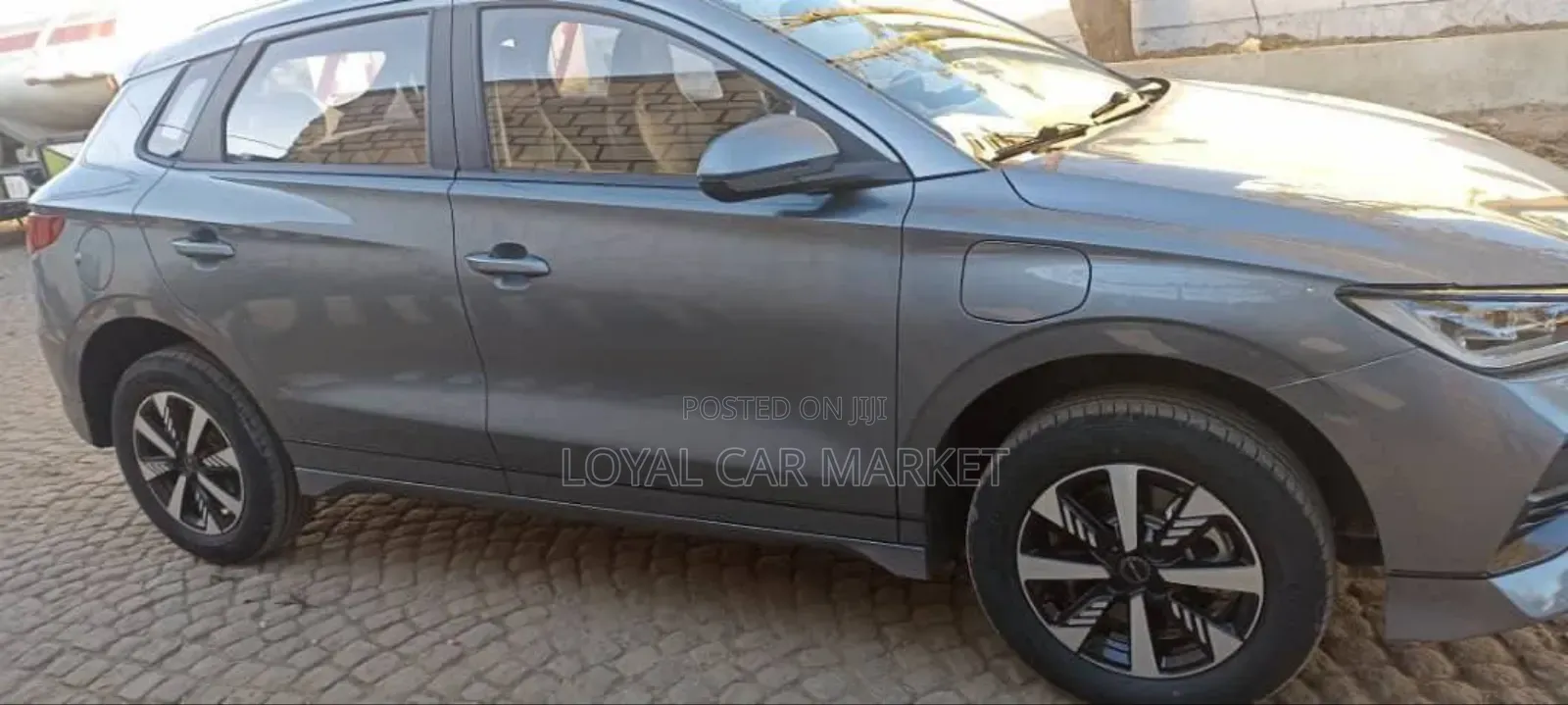 BYD E2 43 kWh 94 hp FWD 2024 Gray