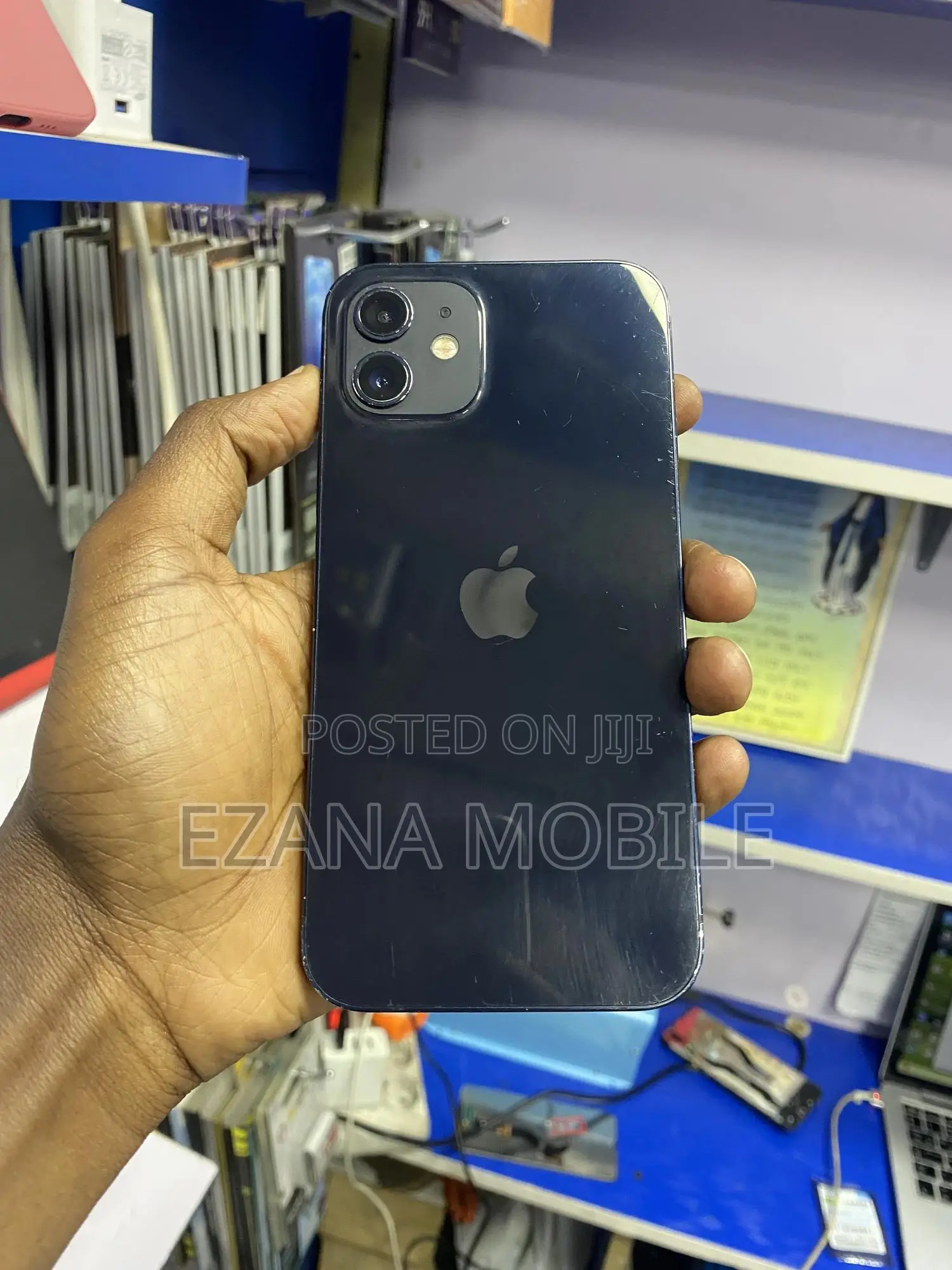 Apple iPhone 12 64 GB Black