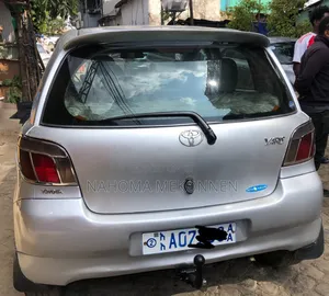 Toyota Yaris 1999 Silver