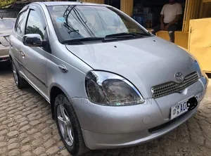 Toyota Yaris 1999 Silver