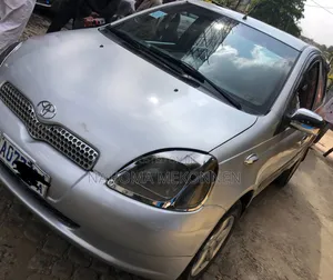 Toyota Yaris 1999 Silver