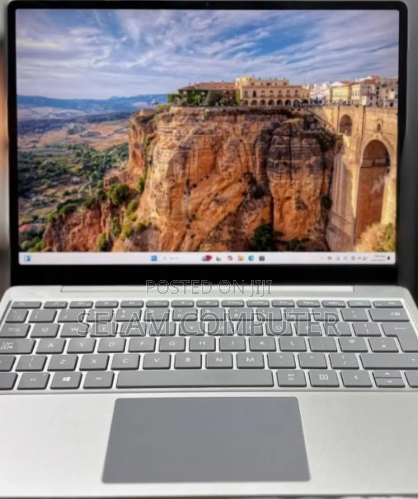 New Laptop Microsoft Surface Go 2 16GB Intel Core I5 SSD 256GB