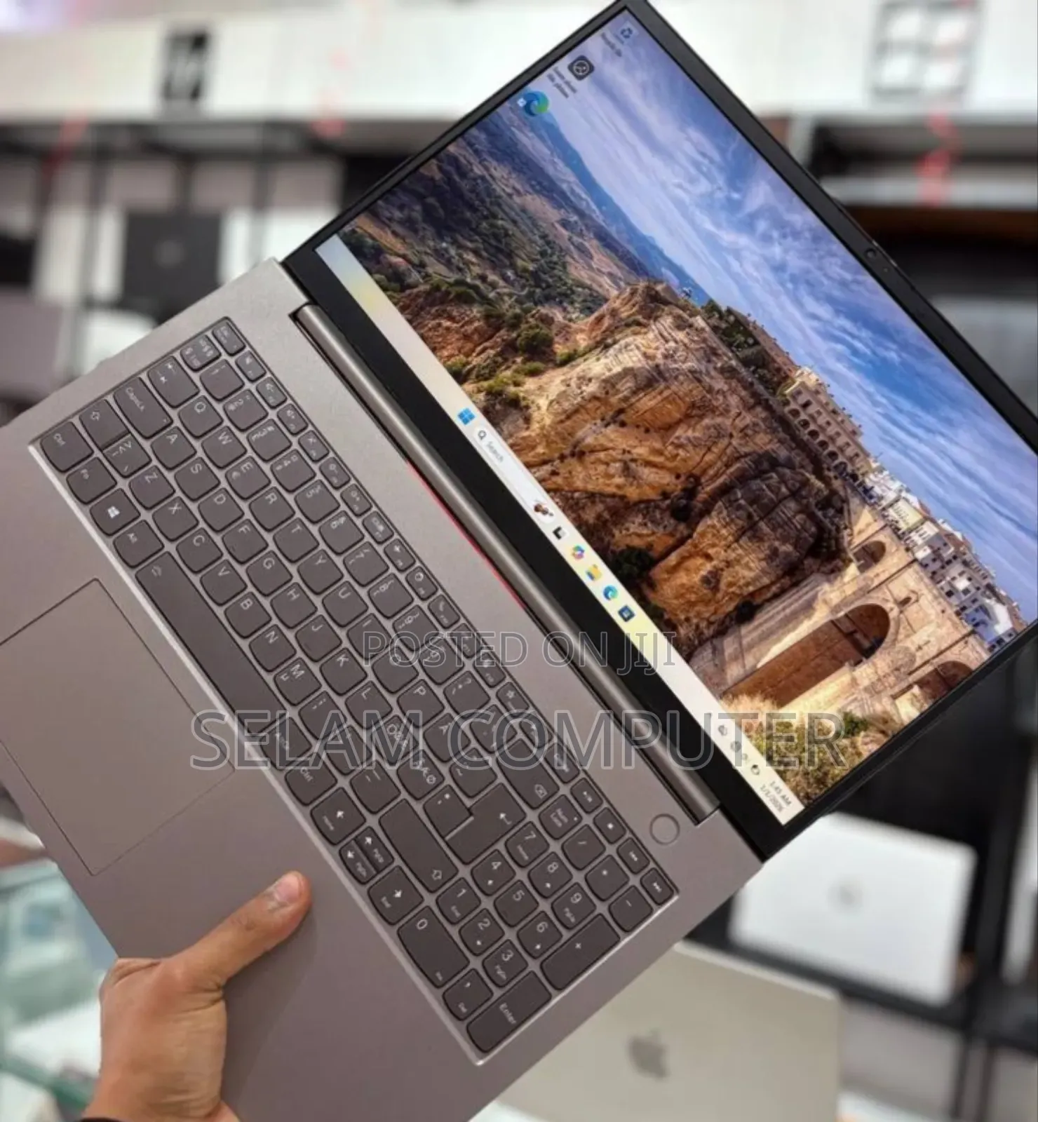 New Laptop HP Stream Notebook 16GB AMD Ryzen 5 SSD 256GB