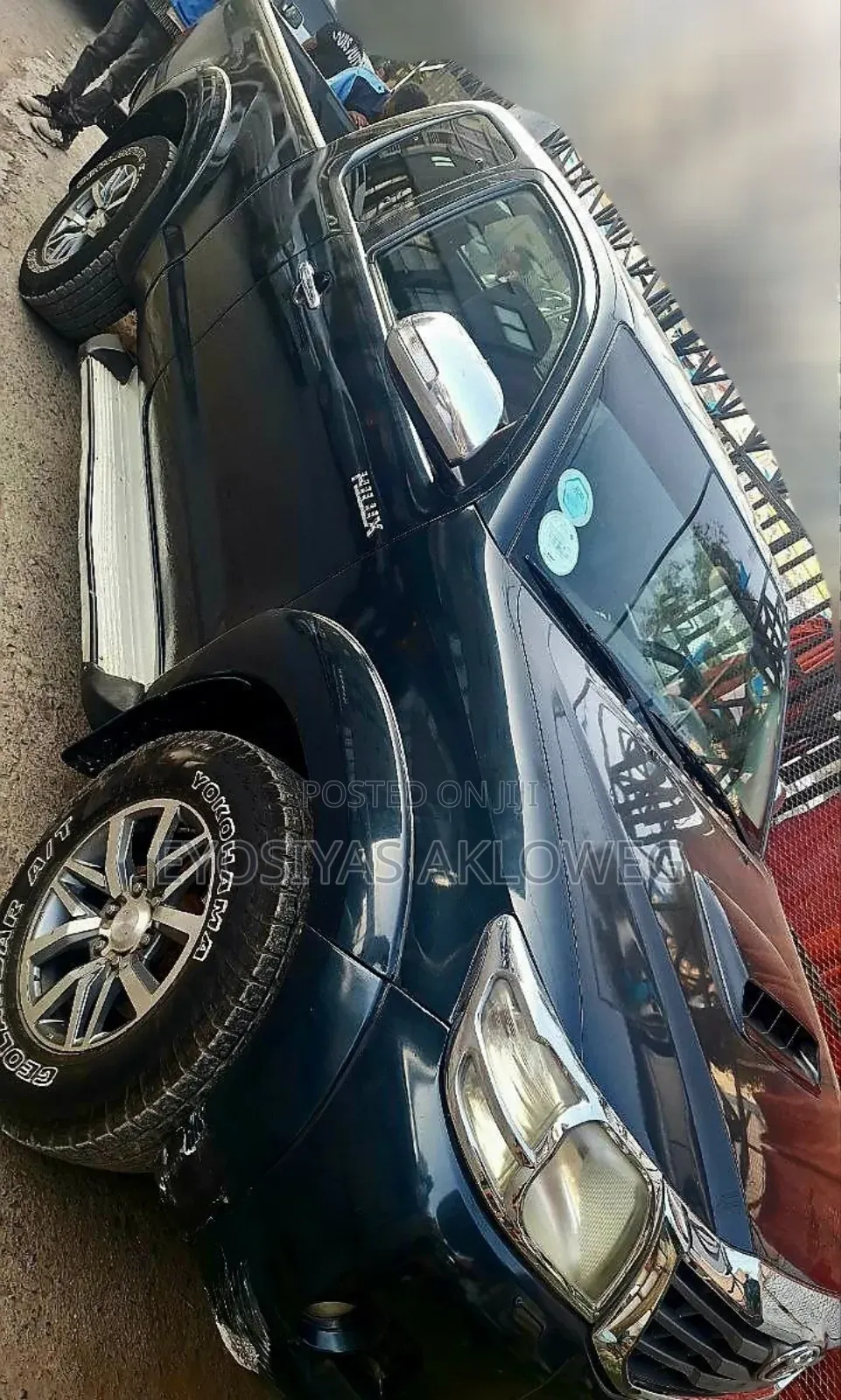 Toyota Hilux 2013 Black