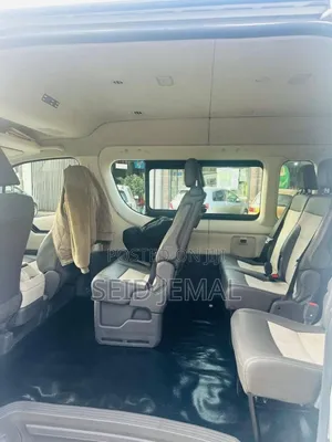 Toyota HiAce 2020 White