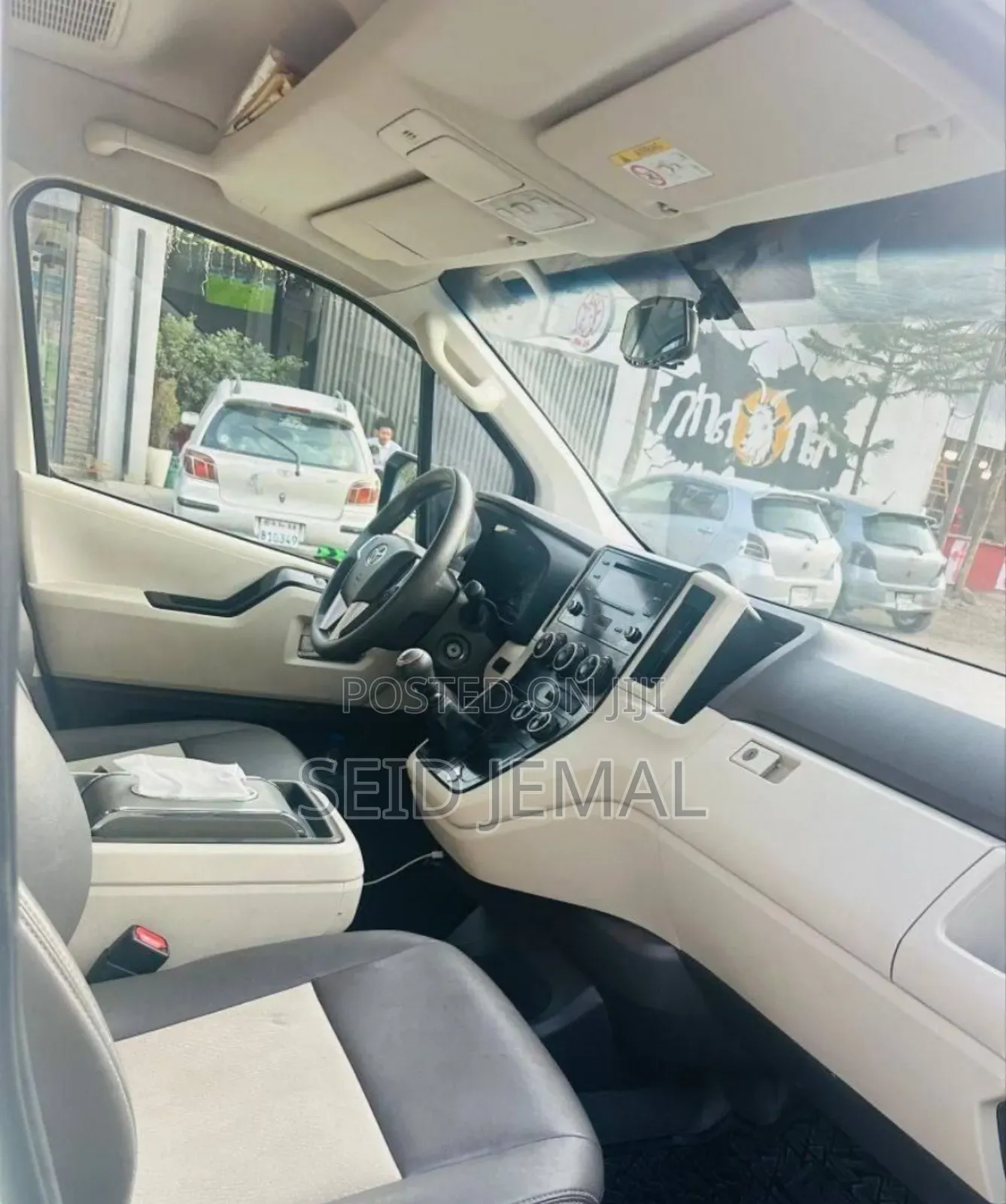 Toyota HiAce 2020 White