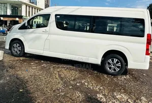 Toyota HiAce 2020 White