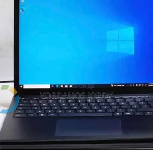 New Laptop Dell Precision 15 3520 16GB Intel Xeon SSD 512GB