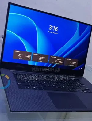 New Laptop Dell Precision 15 3520 16GB Intel Xeon SSD 512GB