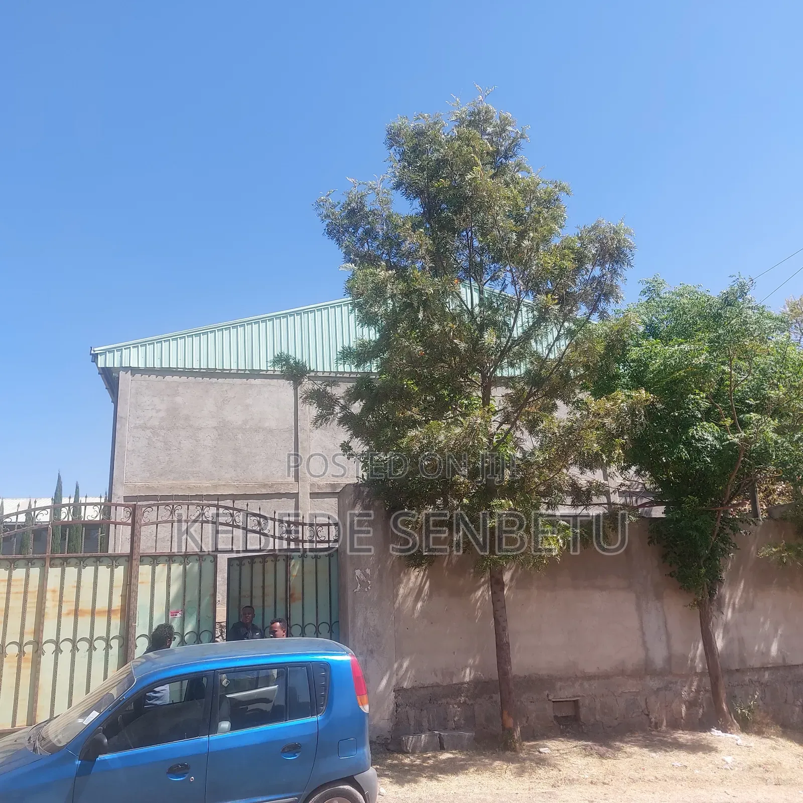 Textile Ware House for Sale