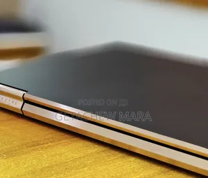 New Laptop HP Spectre 16GB Intel Core I7 SSD 512GB