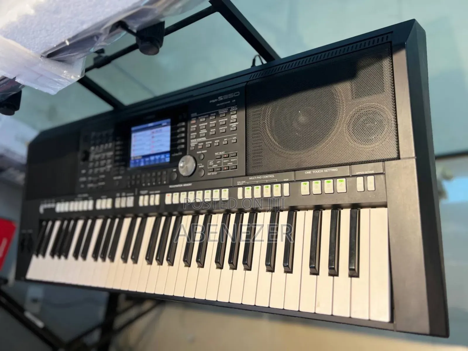 Yamaha PSR S950 Keyboard