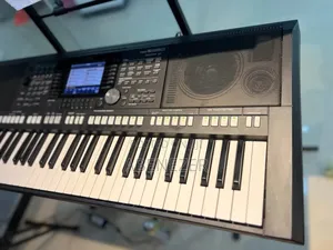 Yamaha PSR S950 Keyboard