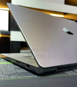 New Laptop Apple MacBook Pro M1 64GB Apple M1 Max SSD 1T