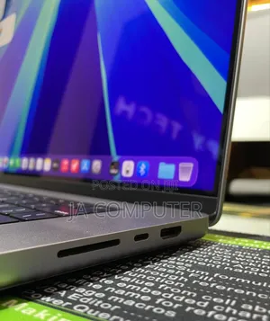 New Laptop Apple MacBook Pro M1 64GB Apple M1 Max SSD 1T