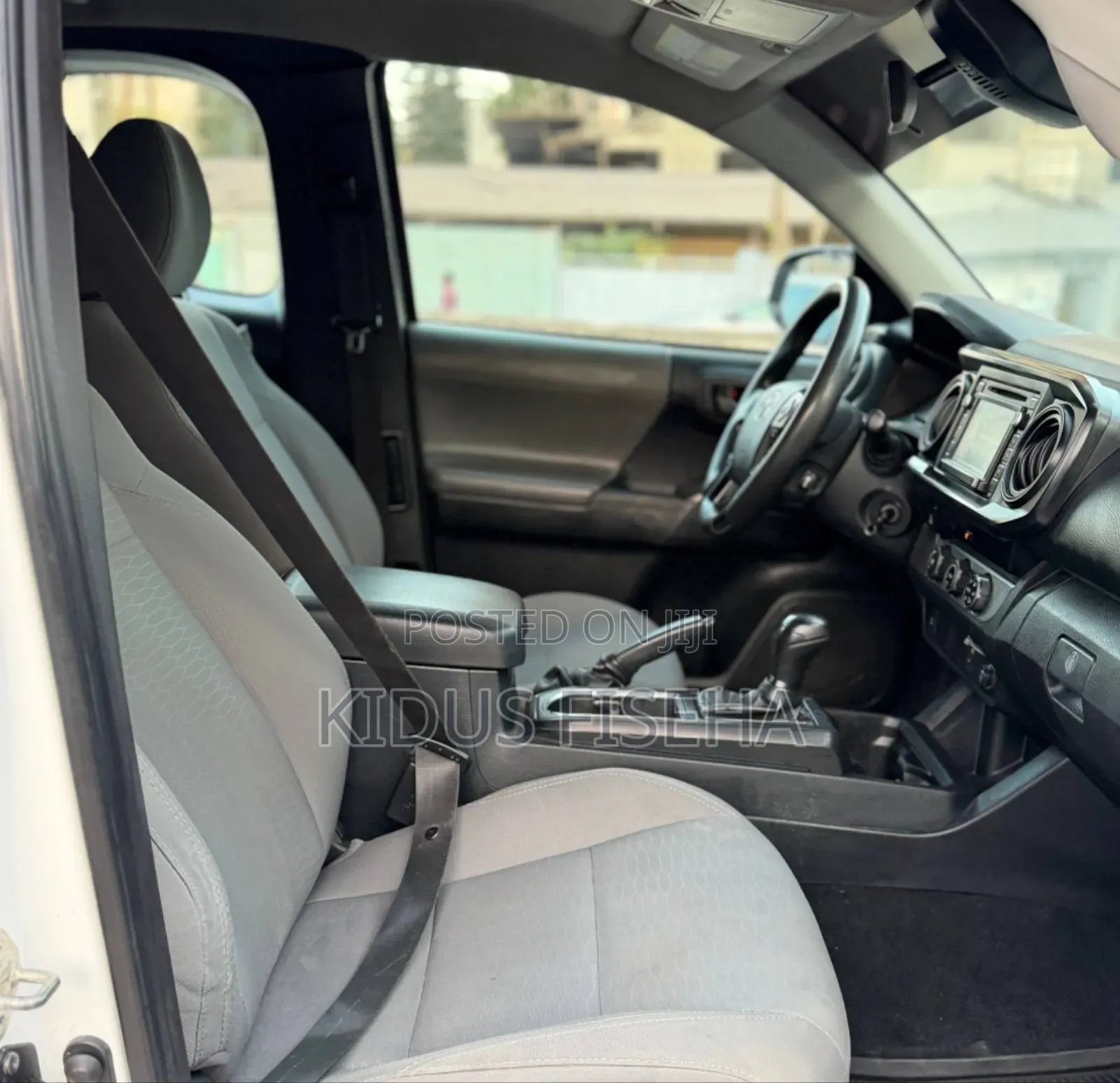 Toyota Tacoma 2018 White