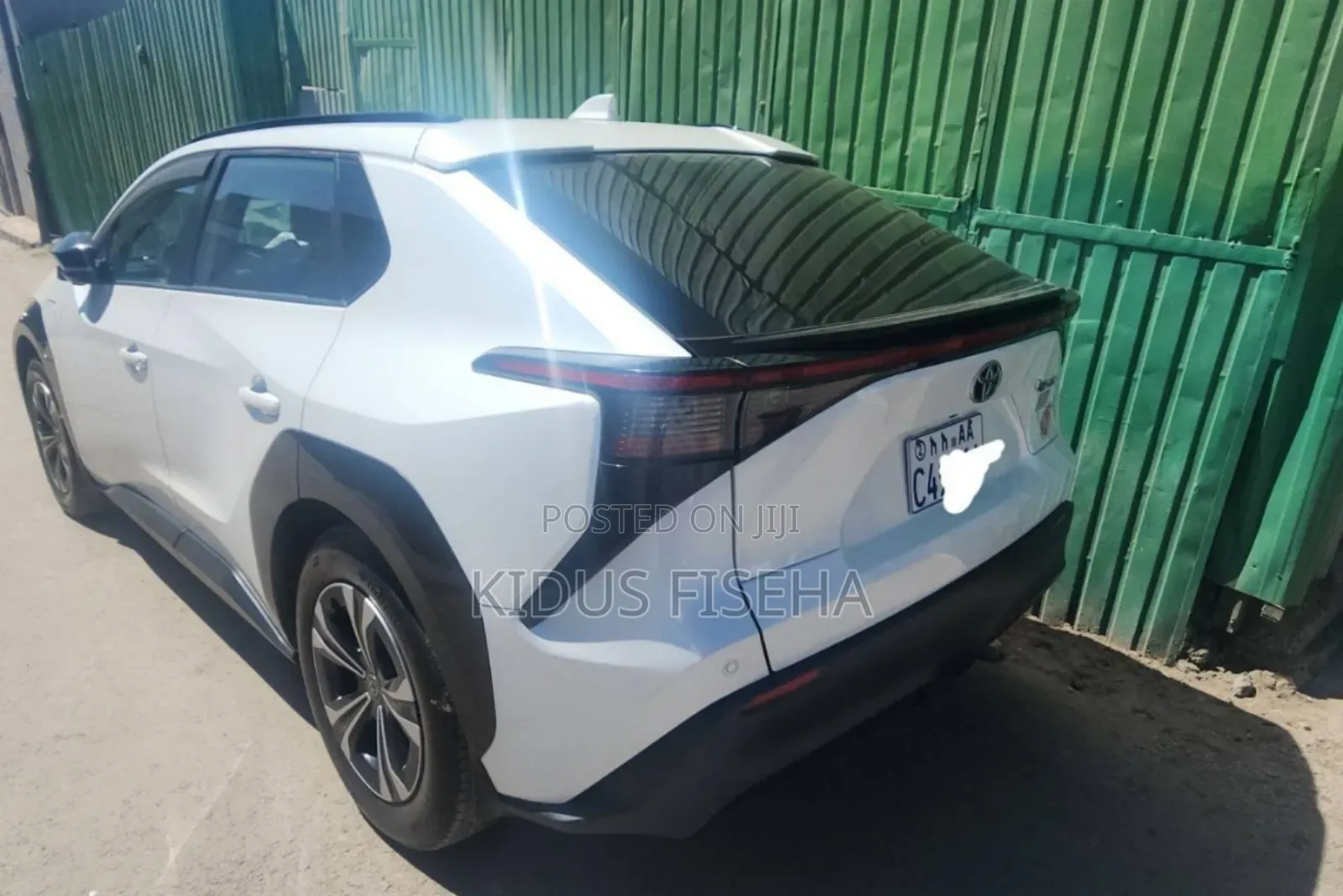 Toyota bZ4X 71.4 kWh FWD 2023 White