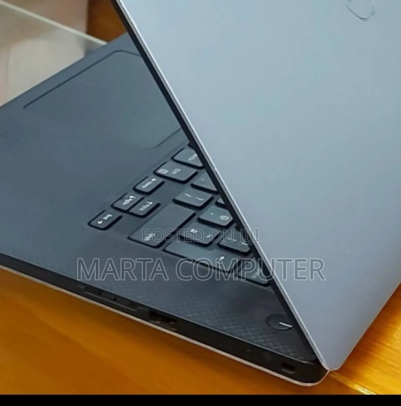 New Laptop Dell Precision 5540 32GB Intel Core I7 SSD 512GB