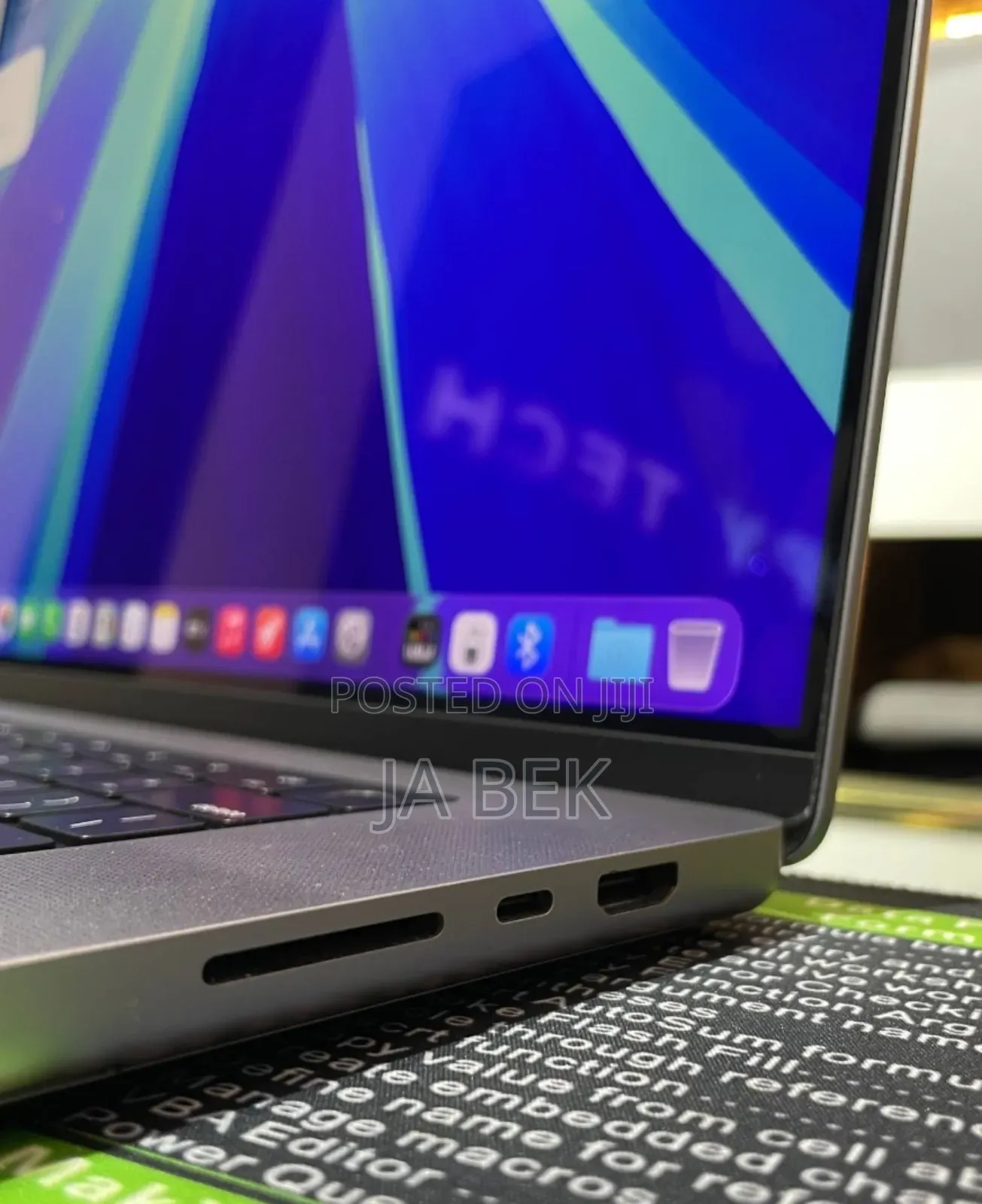 New Laptop Apple MacBook Pro M1 64GB Apple M1 Max SSD 1T