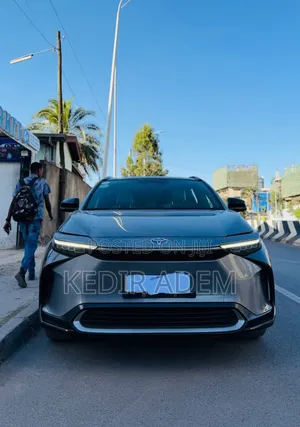 Toyota bZ4X 2023 Gray