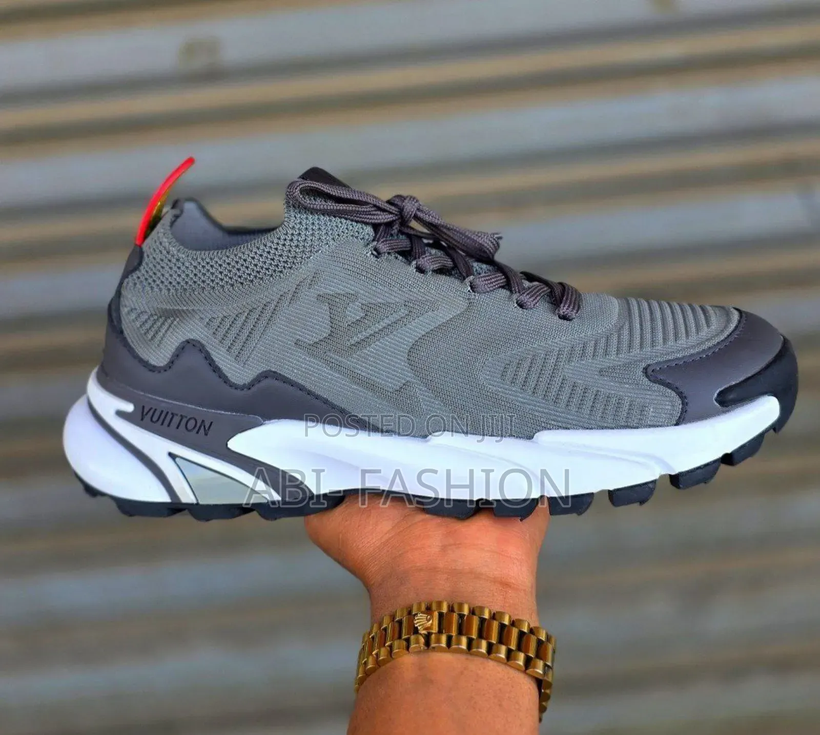 Louis Vuitton Sneaker