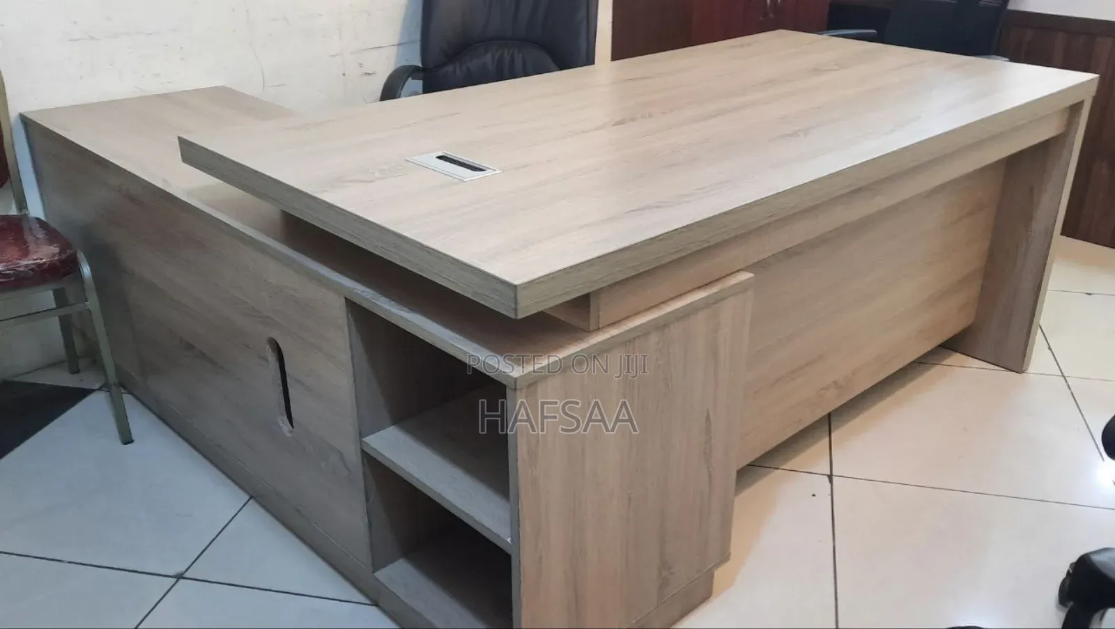 Managerial Table 1.60cm