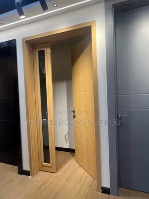 Quality Doors Form Crown