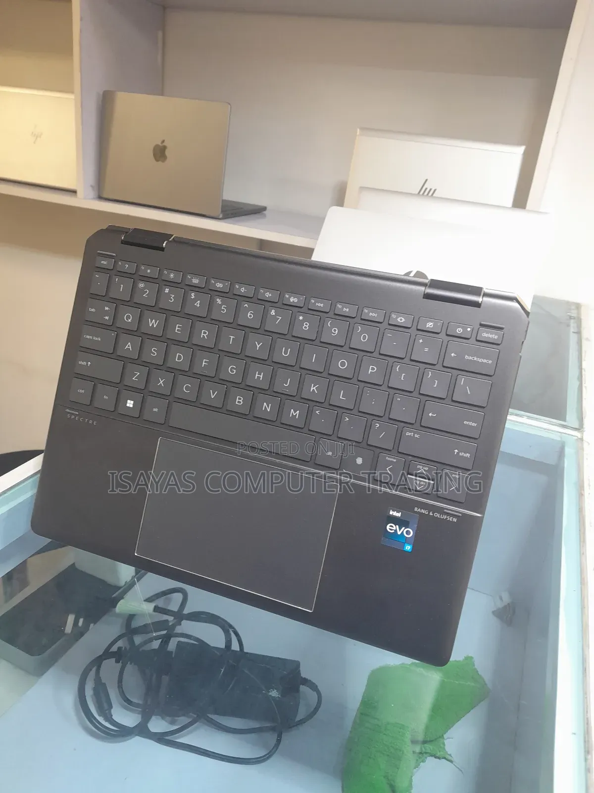 New Laptop HP Spectre X360 13 16GB Intel Core I7 SSD 1T