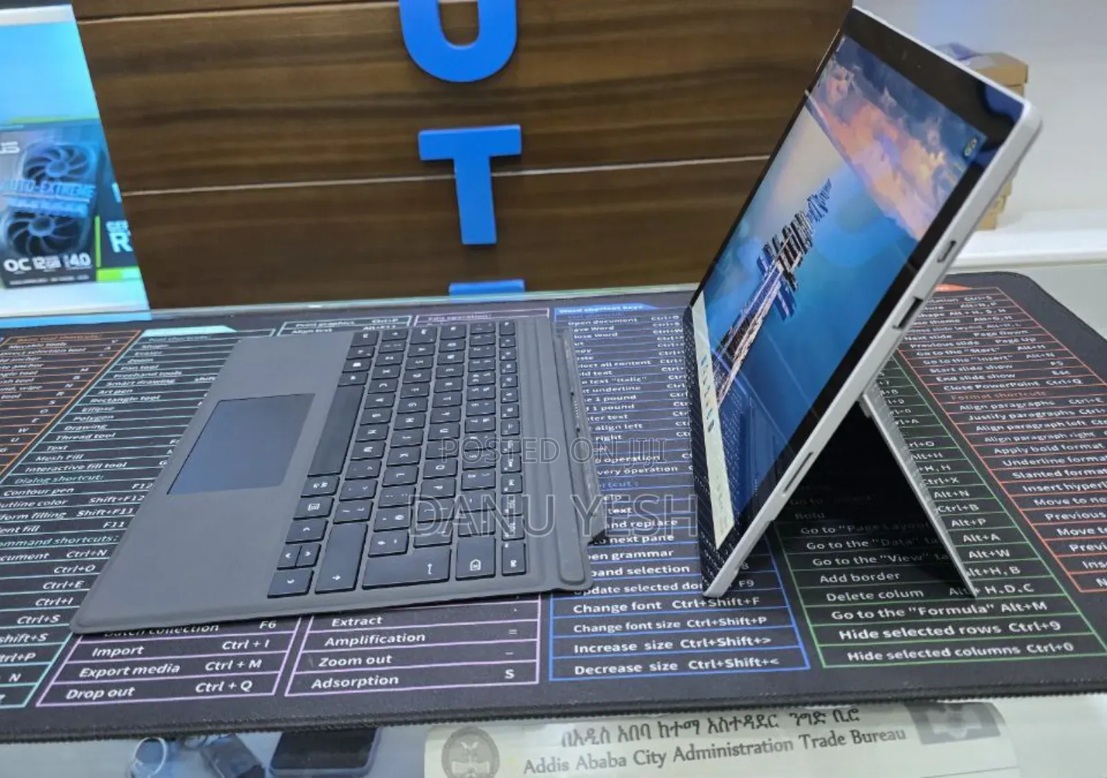 New Laptop Microsoft Surface Pro 7 8GB Intel Core I5 SSD 256GB