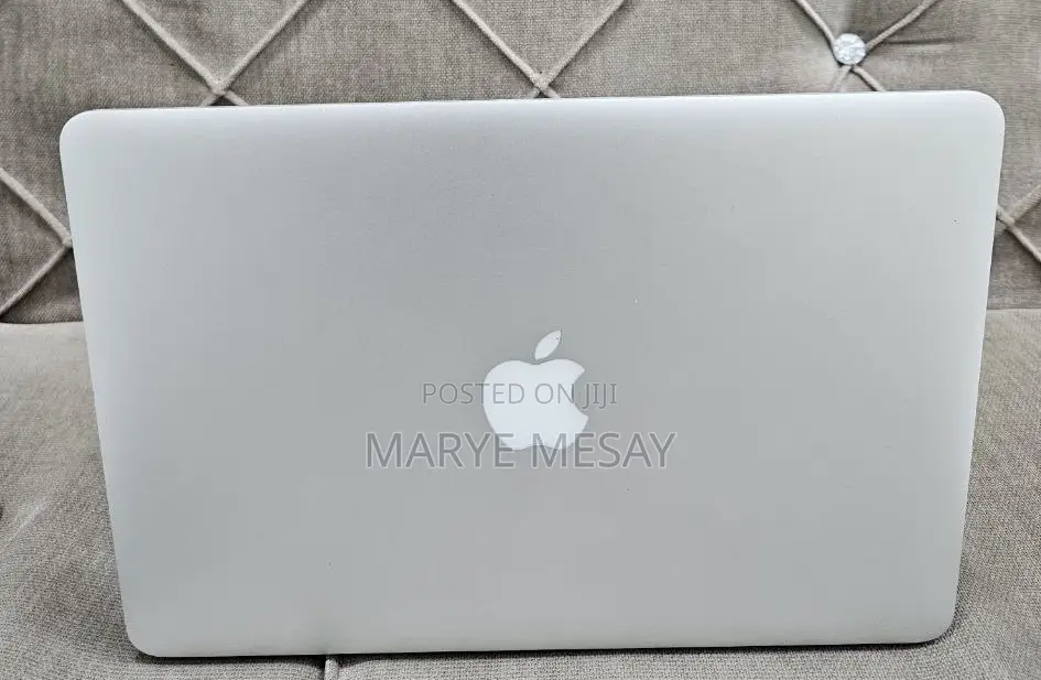 New Laptop Apple MacBook Pro 2015 8GB Intel Core I5 SSD 512GB