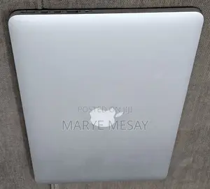 New Laptop Apple MacBook Pro 2015 8GB Intel Core I5 SSD 512GB