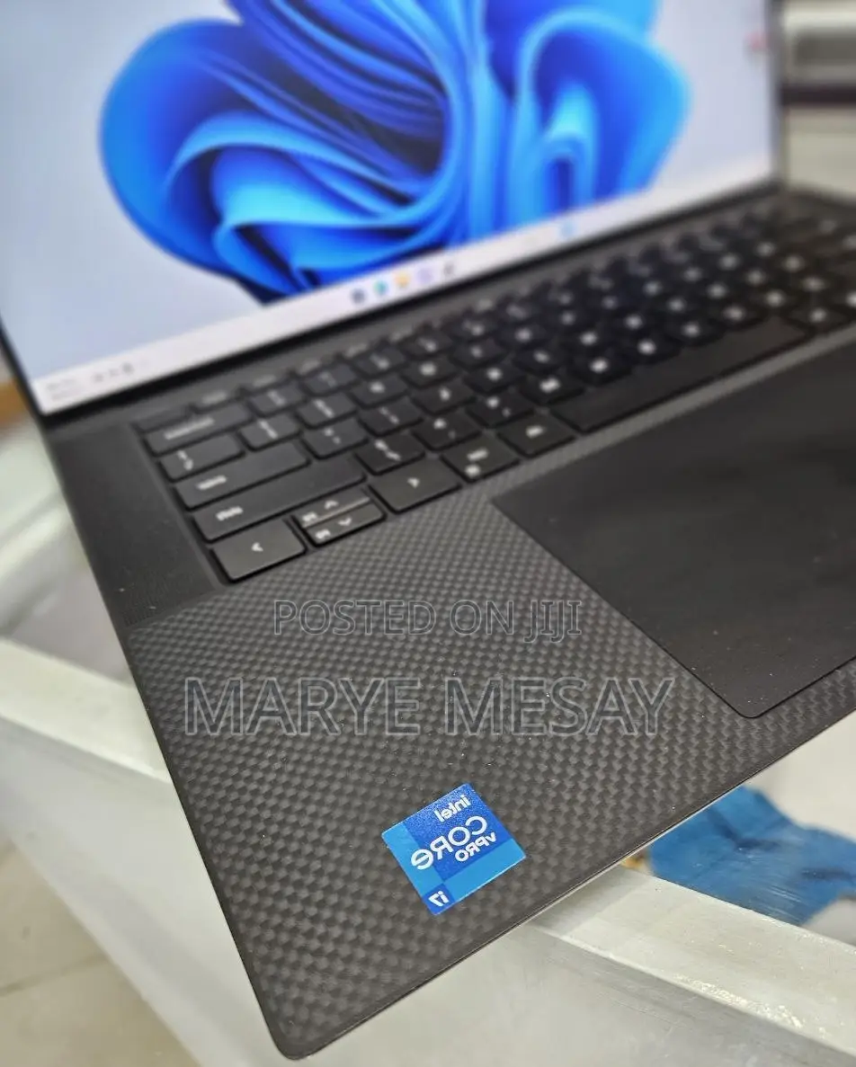 New Laptop Dell Precision 5550 16GB Intel Core I7 SSD 1T