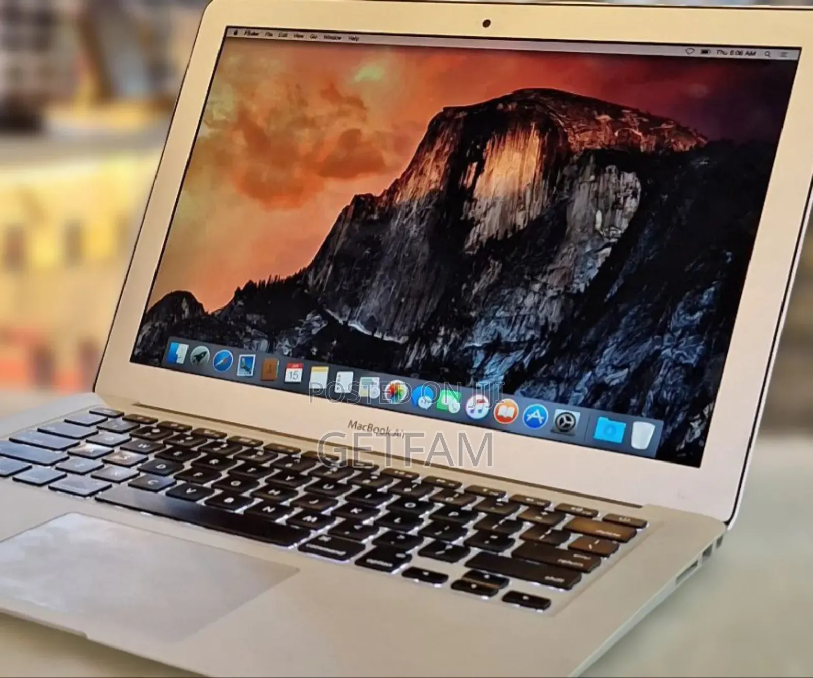 New Laptop Apple MacBook 2015 4GB Intel SSD 128GB