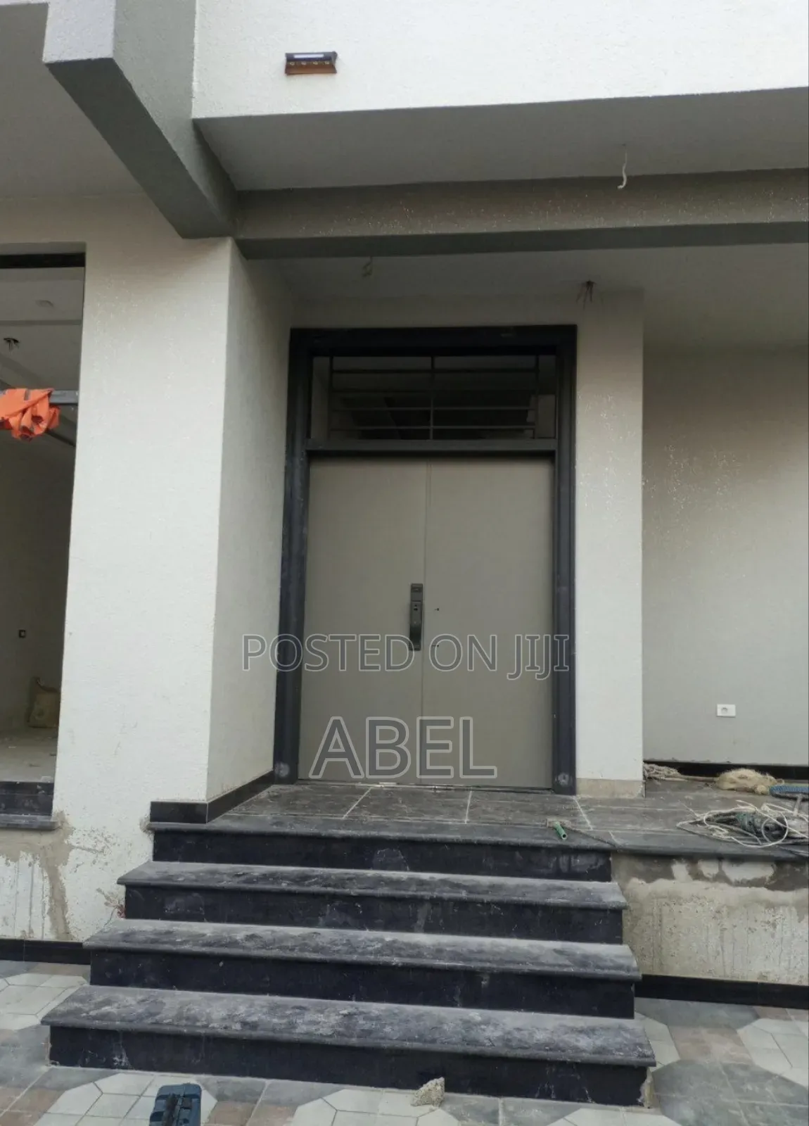 ከስጋት ነፃ ይሁኑ Victor