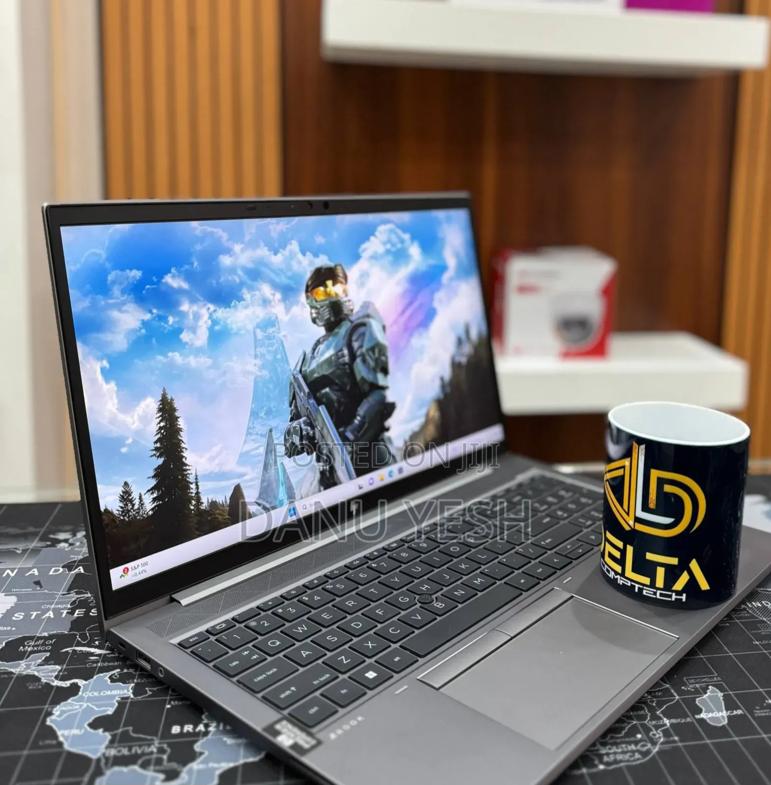 New Laptop HP ZBook Firefly G8 16GB Intel Core I7 SSD 512GB