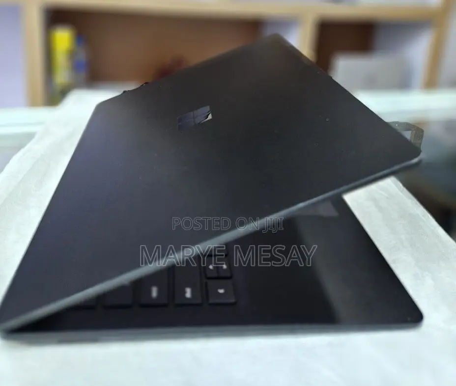 New Laptop Microsoft Surface Laptop 4 16GB Intel Core I7 SSD 512GB