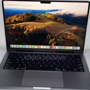 New Laptop Apple MacBook Pro M1 16GB Intel Core I7 SSD 512GB
