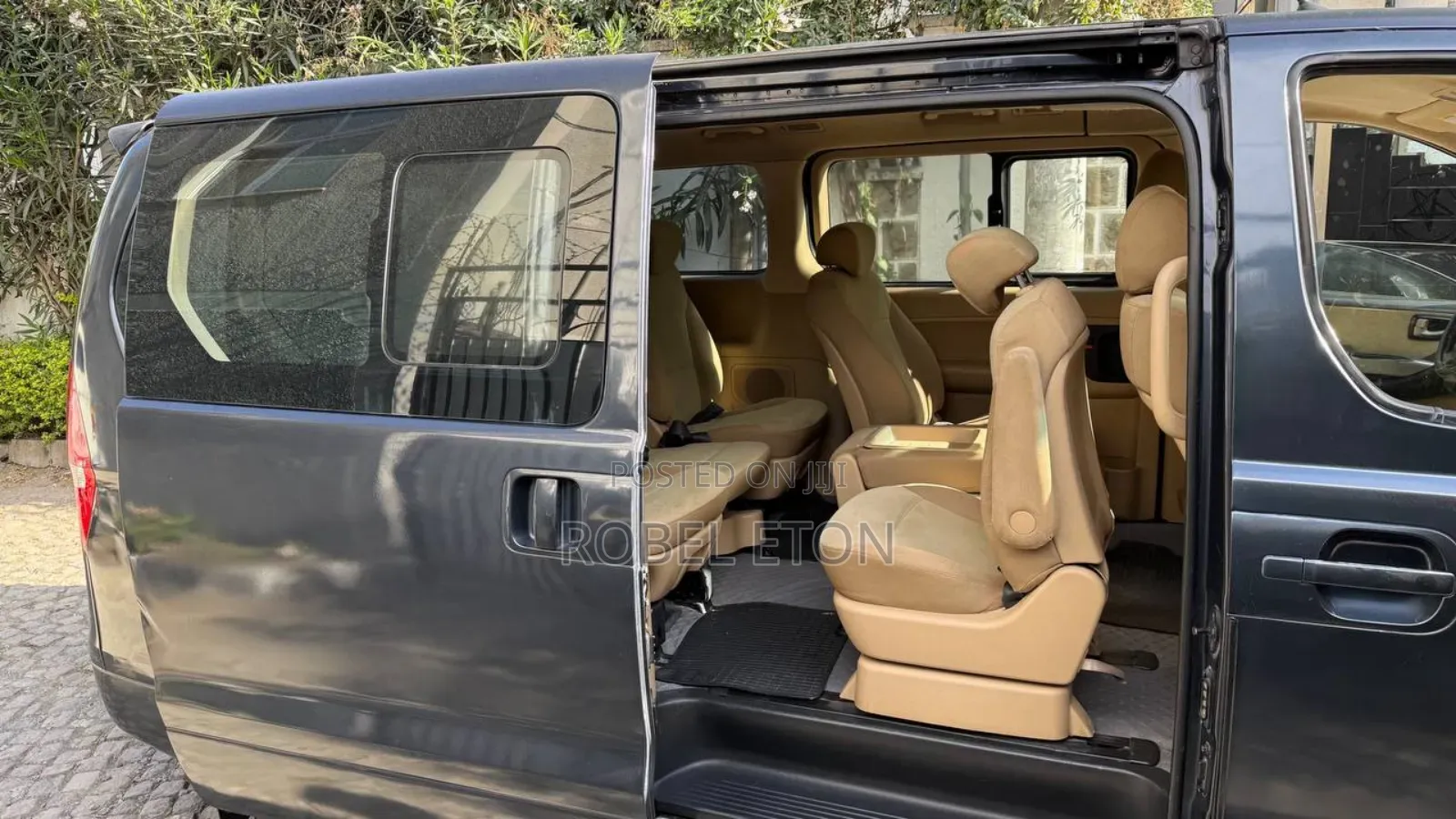 Hyundai H1 2014 Rental