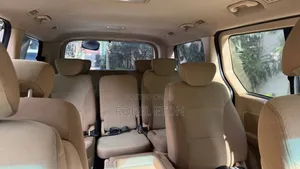 Hyundai H1 2014 Rental