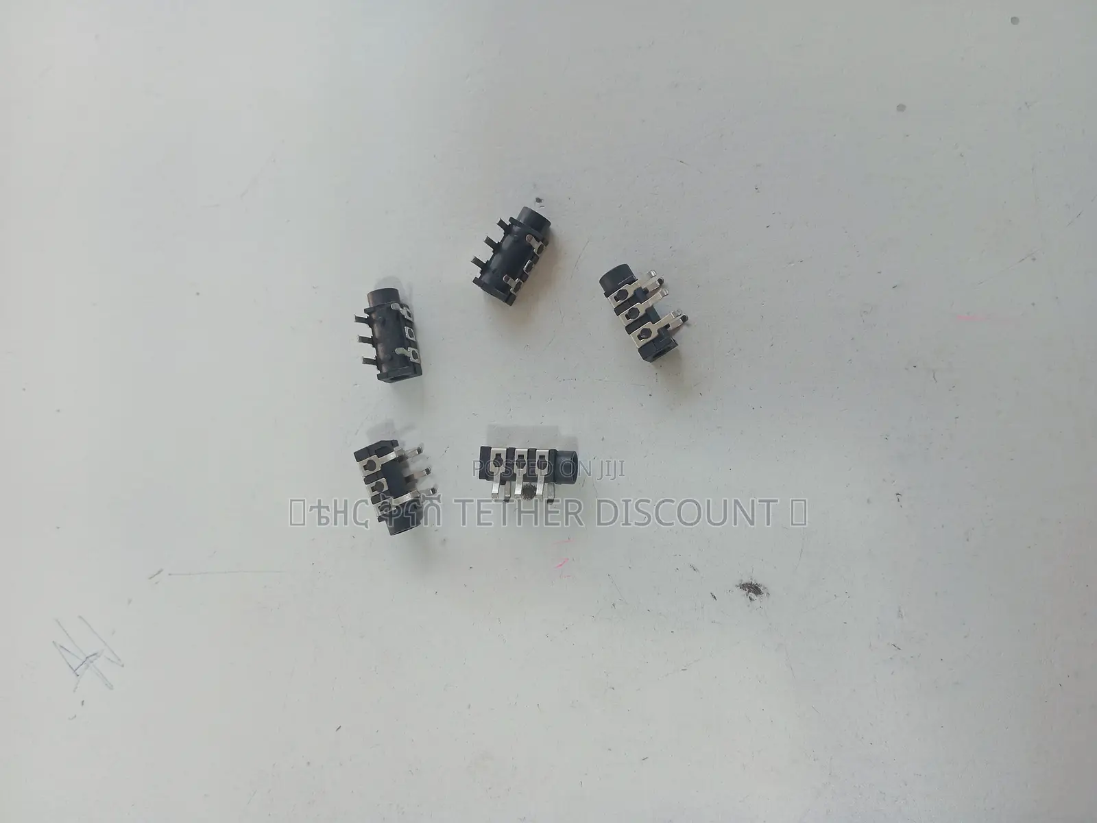 Pj313 Pj-3133-5a 3.5mm Aplugin Audio Connector 3-Pin PCB Mount