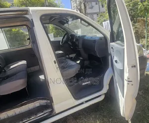 Toyota HiAce 2009 White