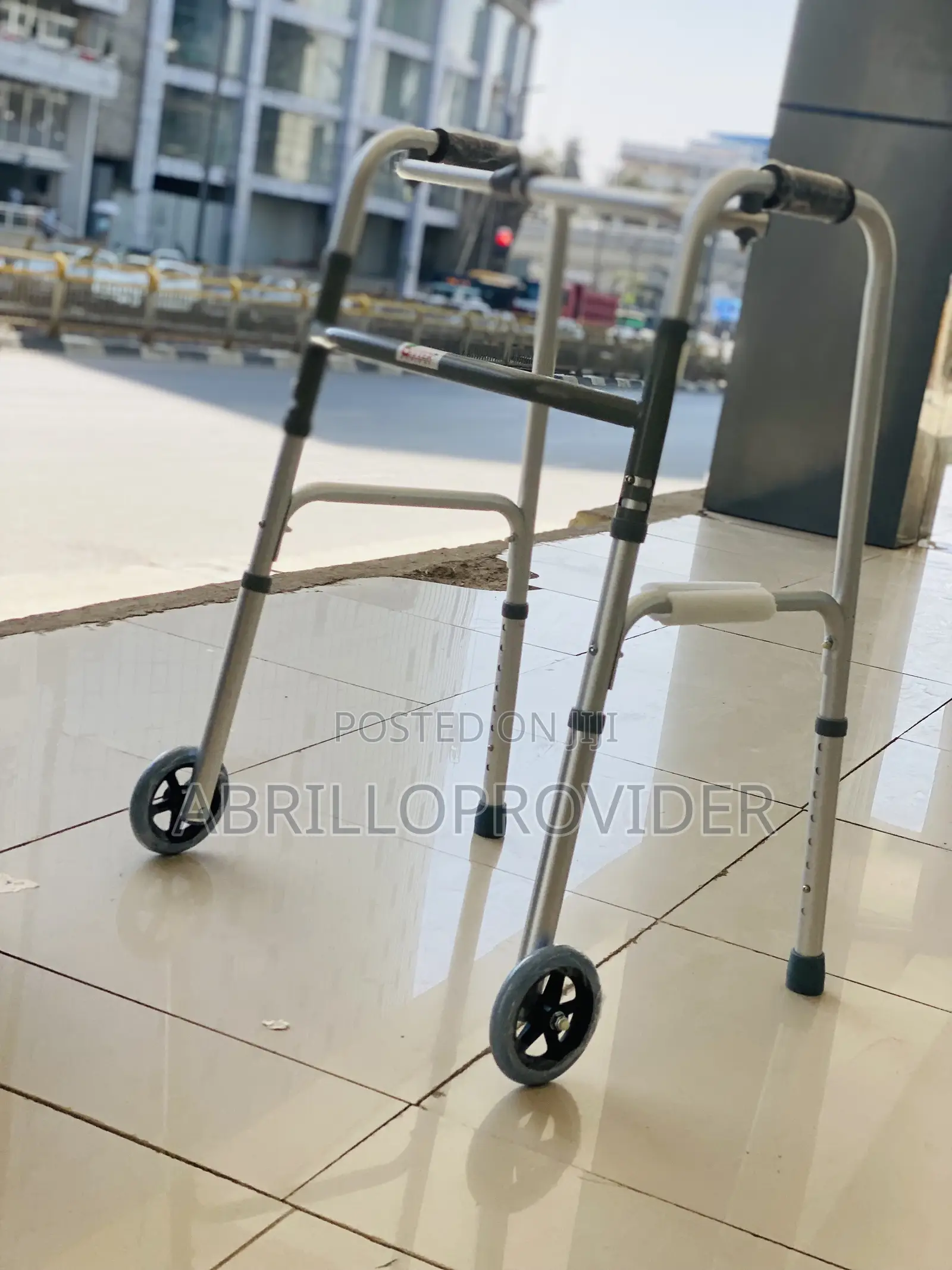 Walking附近的medical到walker短裤folding大家walker如今lightweight到walk