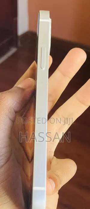 New Apple iPhone 12 128 GB White