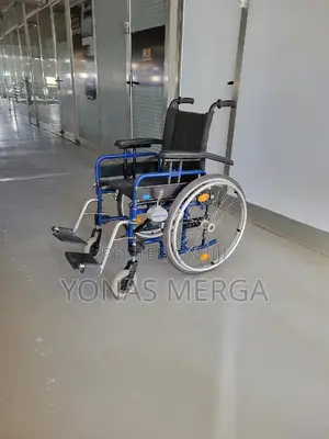 Wheelchair咚了folding Wheelchair From Teqler Is Particularly Versatile