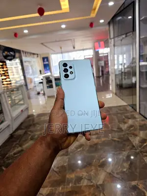 New Samsung Galaxy A73 5G 128 GB Silver