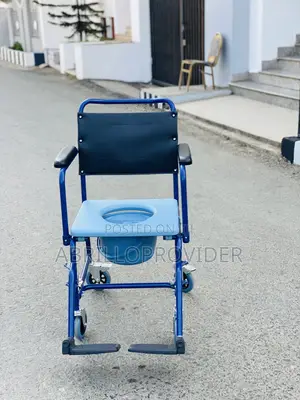 Wheelchair福克斯toilet分seat顾问顾wheelchair福shower