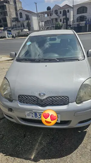 Toyota Vitz 1.0 FWD 3dr 2004 Silver